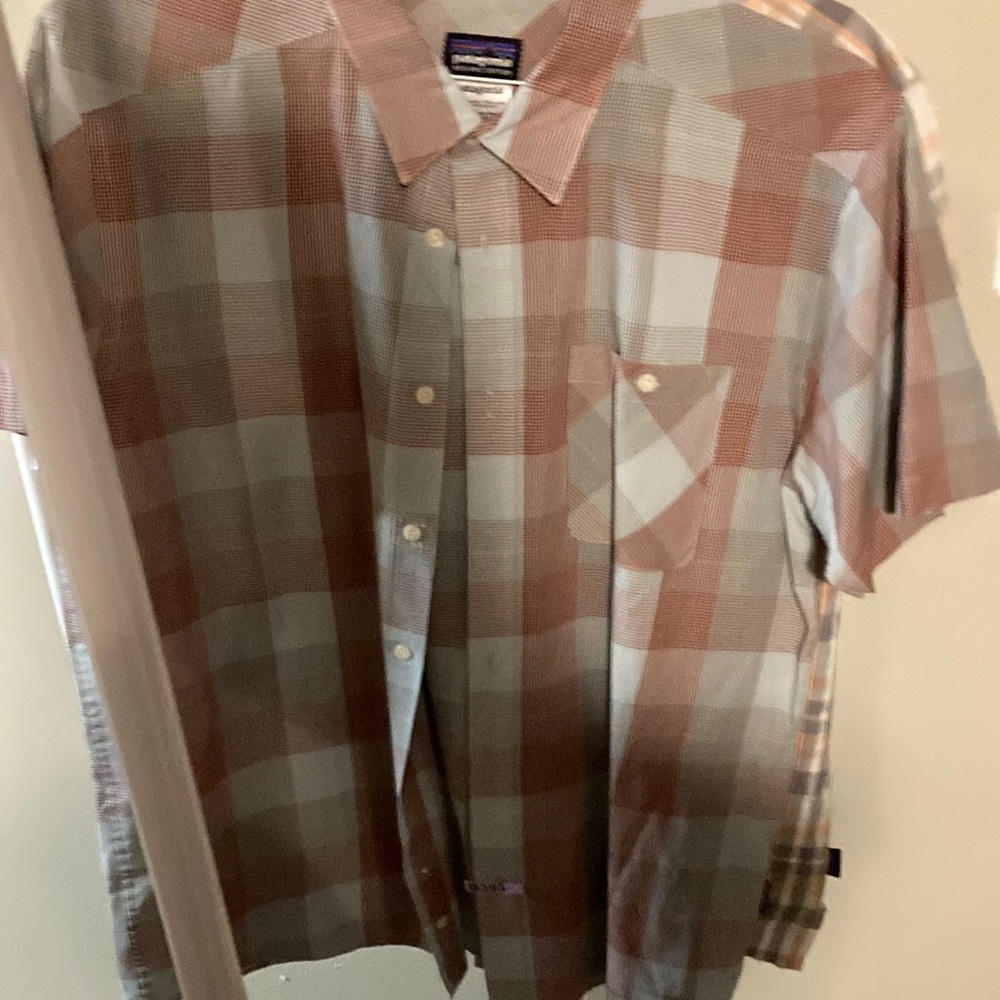 Patagonia button down tee vintage large